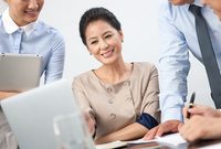 人在國外錄個視頻就能在嘉定開公司，“不見面審批”免去辦事者奔波之苦