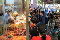 每天200多萬人涌入，這個超大型城市核心區如何織密“食品安全網”