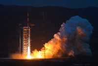 上海航天長征火箭迎來第100次發射！除了衛星，還朗誦著《月夜潛聽》踏上迢迢星漢路