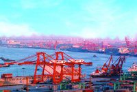 它是上海灘曾經的集裝箱大佬，“張軍寶”沒落之后再崛起
