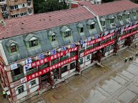 上海116歲文保建筑實現分體“大挪移”，今成功平移到位