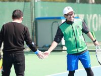 這里一片網球場的公益價每小時僅15元，嘉定業余體育賽事打造長三角一體化發展內涵！