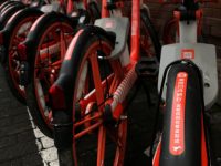 外賣吃完，餐盒扔了？先別，上海街頭共享單車開始用外賣餐盒做原材料了