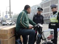 上海今年重點整治非機動車、行人交通違法：已在試點非機動車電子號牌