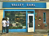 靜安愚園路，百年老馬路上每個店招都透著上海人的精細范兒