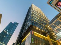 靜安區亮出“全球服務商”計劃:要做海外企業登陸中國、本土企業走向國際的門戶 靜安區亮出“全球服務商”計劃:要做海外企業登陸中國、本土企業走向國際的門戶