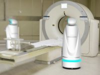 第二代消毒機器人沒出廠就收到30多家客戶預訂，原來背后有這樣的經歷