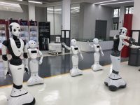 幾百個機器人一起作業，誰來指揮協調？這家公司與上海大學共建“云端機器人研發中心”