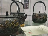 他是進博會最姍姍來遲的展商，閉幕前一天終于進館，這位日本鐵壺工匠想干啥？