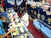 尼日利亞愛上蝴蝶縫紉機，縣級市也看得到馬利，上海老字號“雙循環”中跑得歡