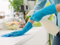 節后你找家政員、換家政員時，核實、查驗過這張上門證嗎？今年還要培訓2萬人