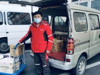 京東快遞小哥春節留滬有份獲得感，靠著勤勞雙手在上海買房安居