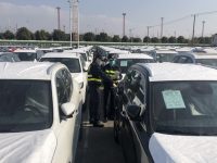 上海碼頭停滿遠征車，出口純電動乘用車今年增長超過11倍