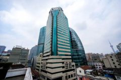 漢口路解放大廈坐擁一線江景，占據絕對稀缺的地段優勢