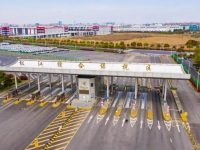 千余高端進口車保稅存儲緩尷尬，企業出口雖降利潤反增？上海外貿“擠”出增長